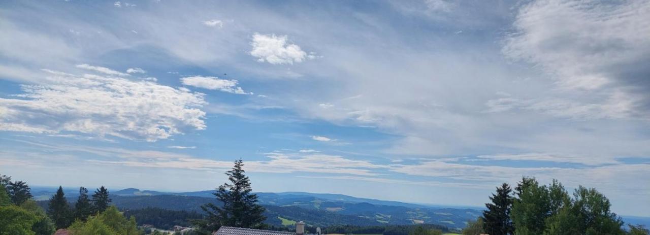 Wald-Panorama-Zimmer Bed & Breakfast Moenichkirchen Bagian luar foto